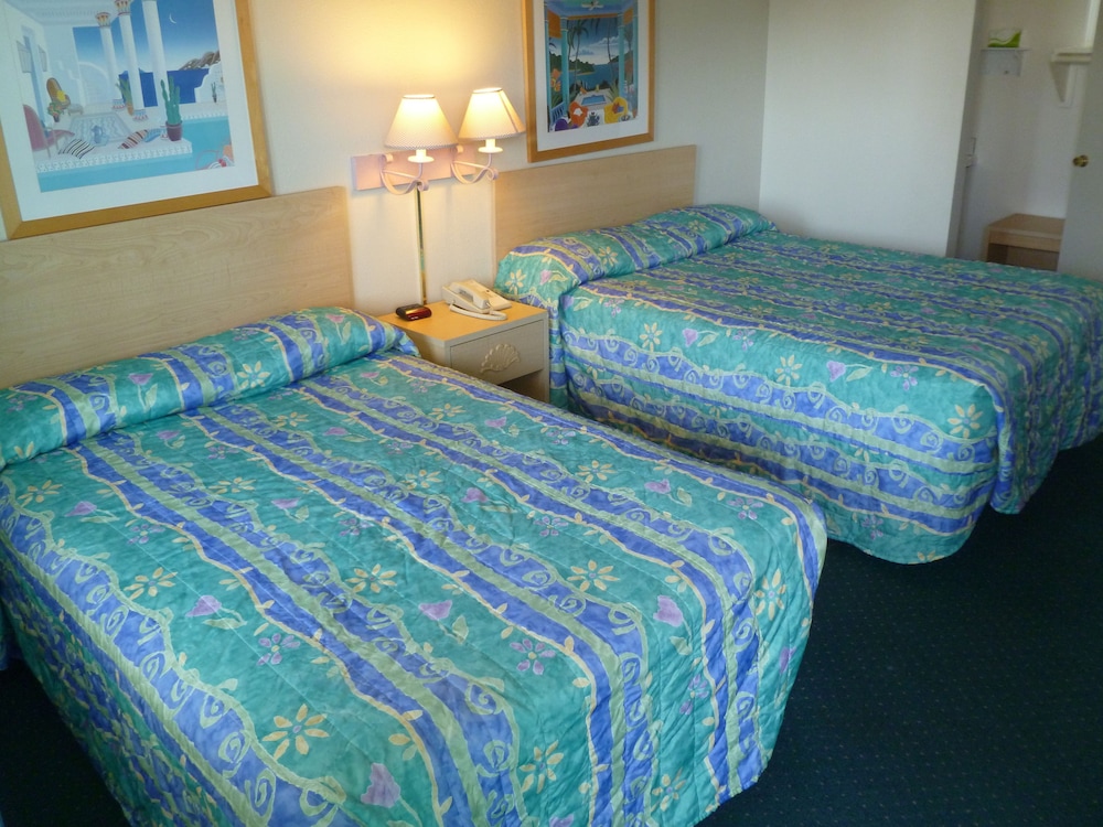 Morro Bay Sandpiper Inn 23/48