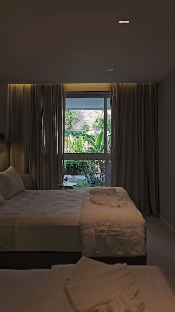 Wave Suites Hotel 21/72