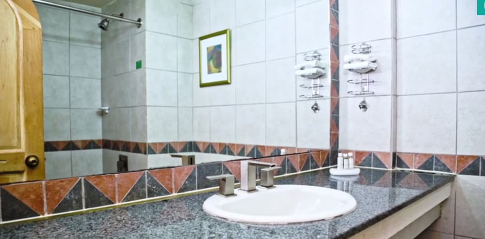 Accra Beach Hotel and Resort 47/50
