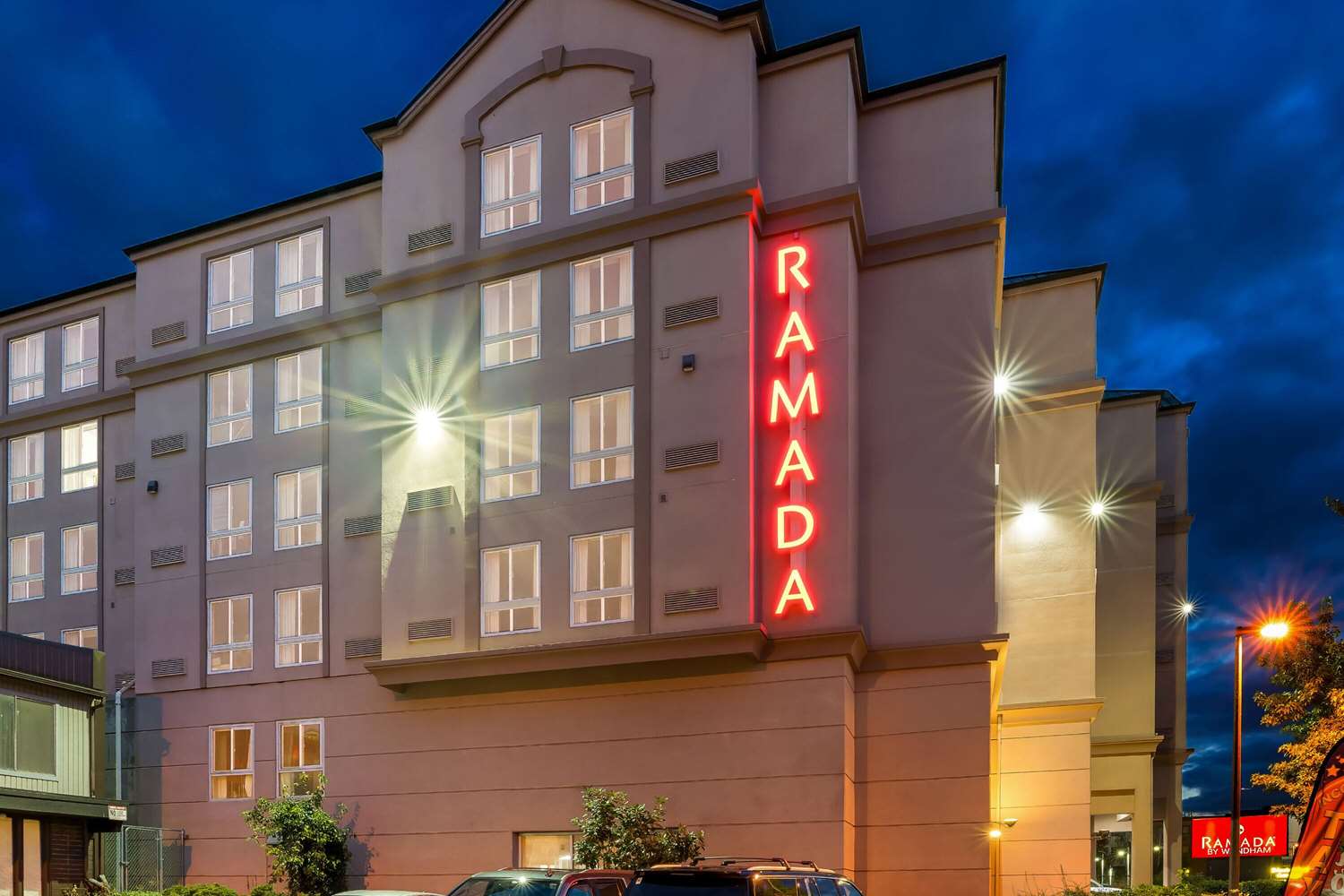 Ramada By Wyndham Seatac Airport 6/35