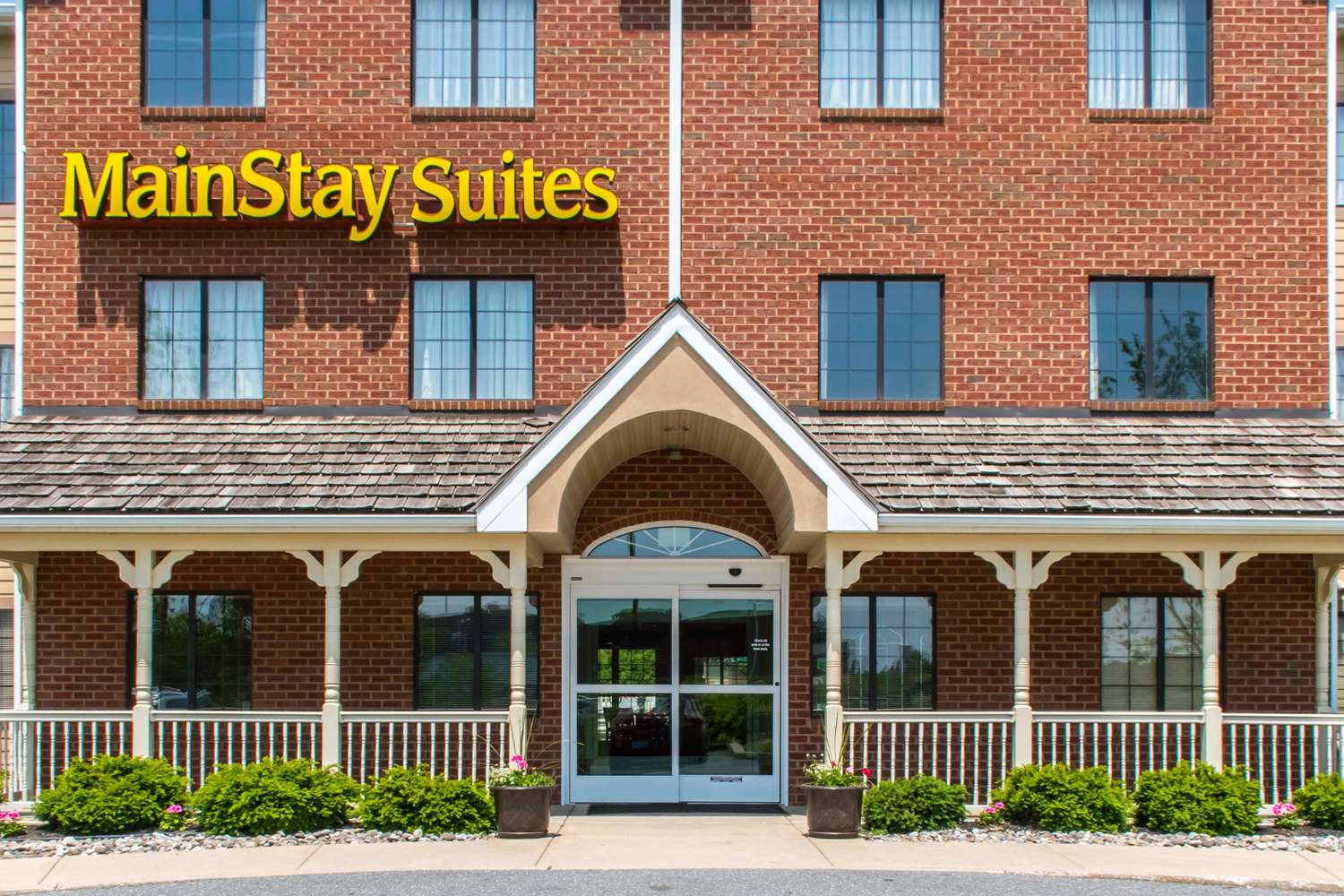 MainStay Suites of Lancaster County 2/42