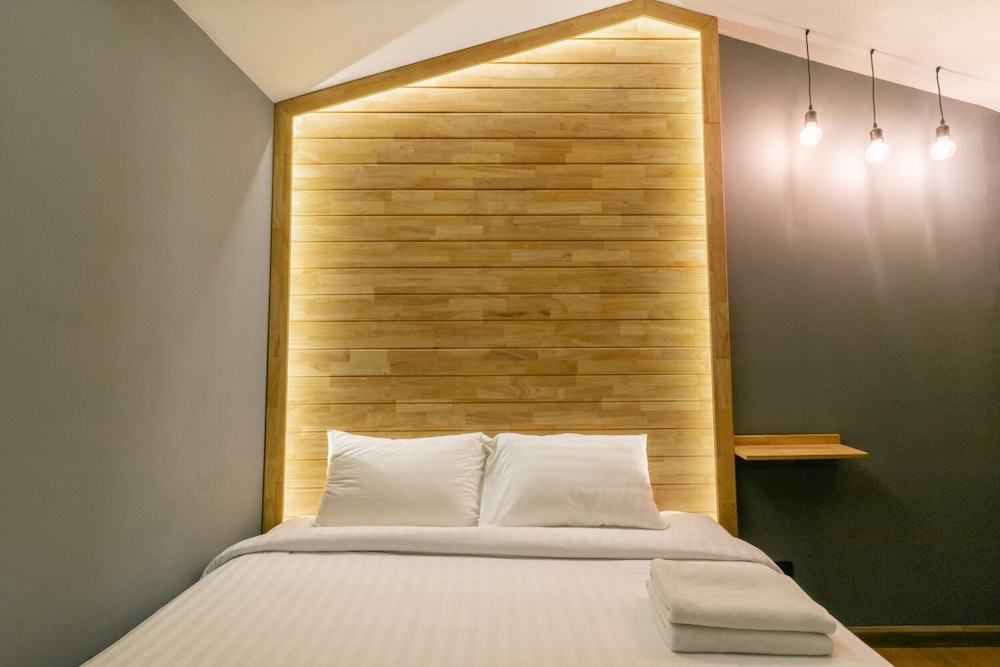 Timber Hostel 34/63