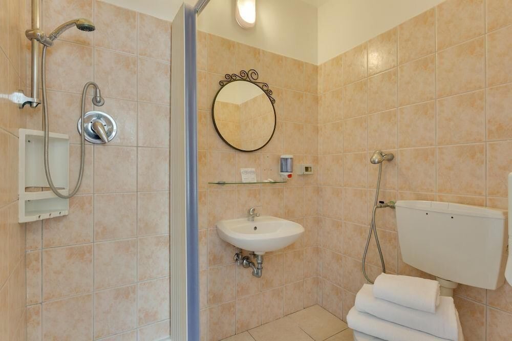 Washington Resi Lucia Hotel 33/36
