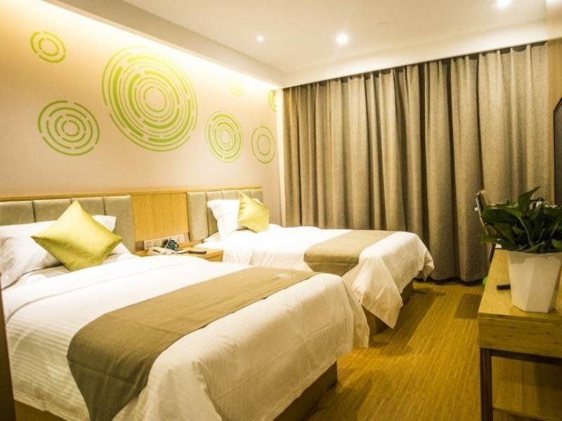 GreenTree Inn Xingtai Julu County Fengqing Road 18/39