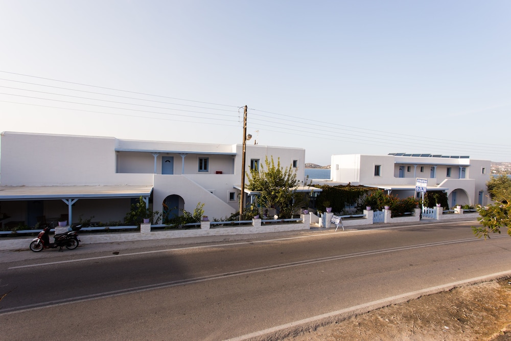Stratos Apartments and Studios 40/45