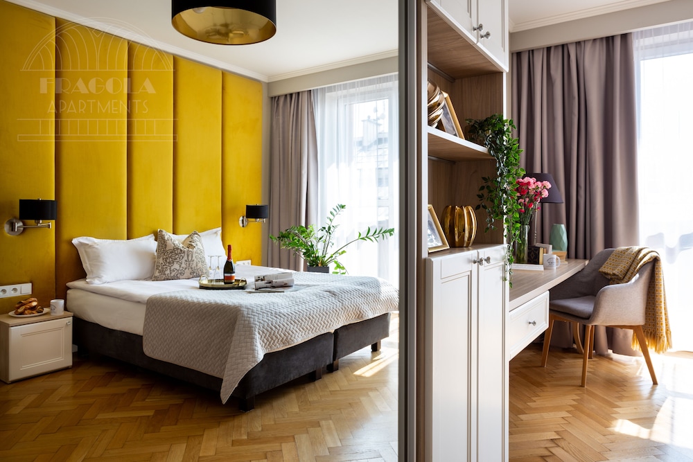 2 BEDROOMS, FAMILY, APARTMENT, CITY VIEW, TERRACE