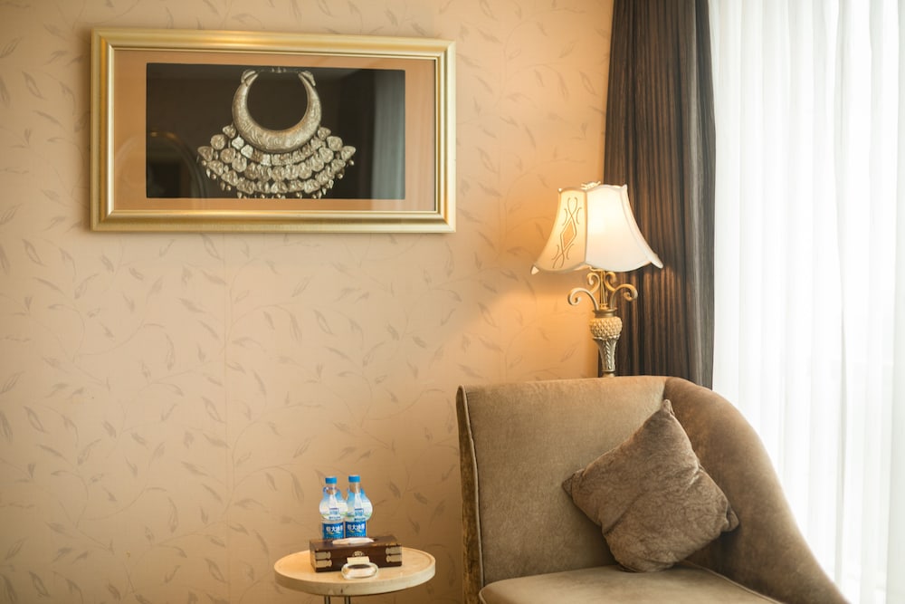Sunshine Hotel Zhangjiajie 56/75