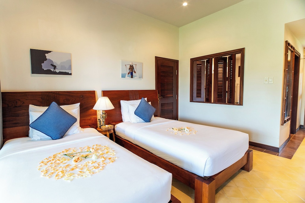 Allezboo Beach Resort And Spa 6/50
