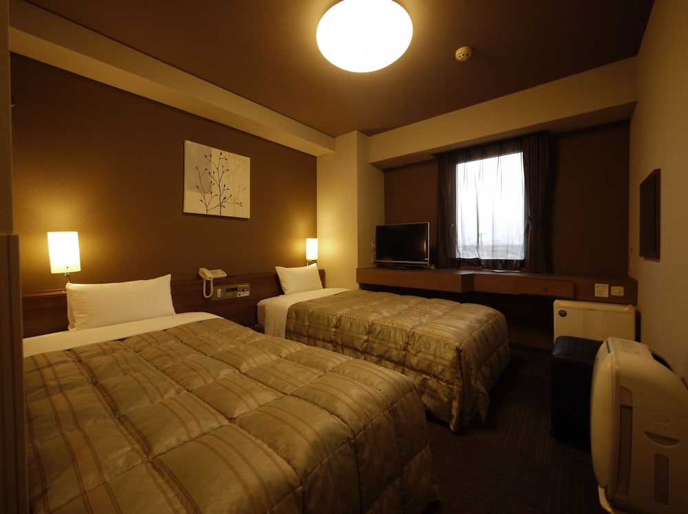Hotel Route-Inn Hitachitaga 6/28