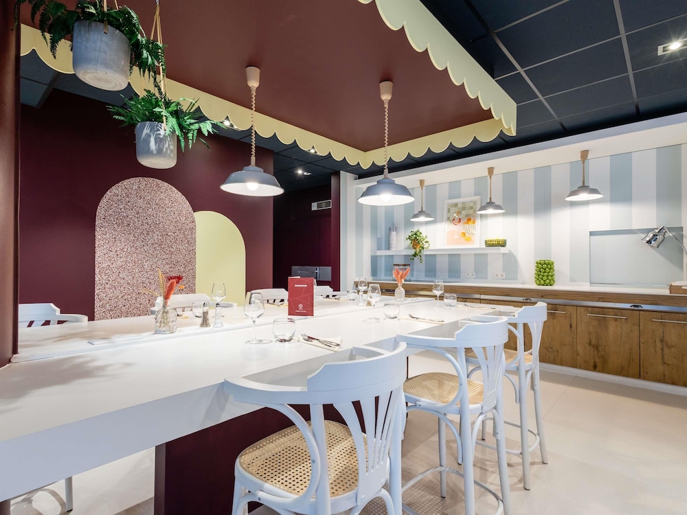 Ibis Lille Centre Gares 53/68
