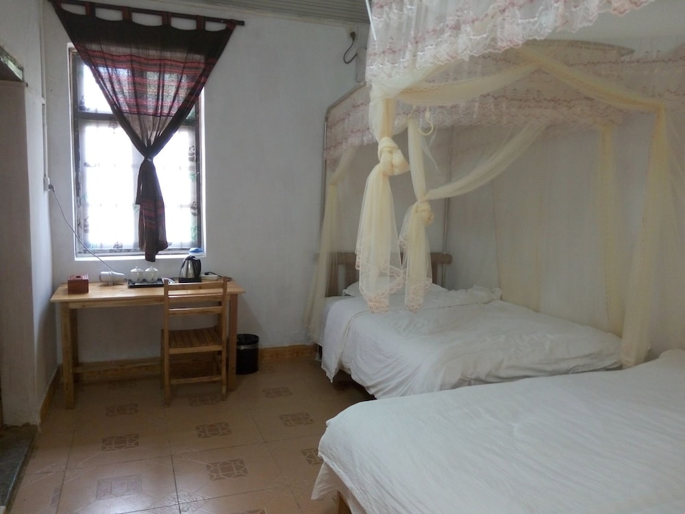 Yang Shuo Loong Old House 4/28