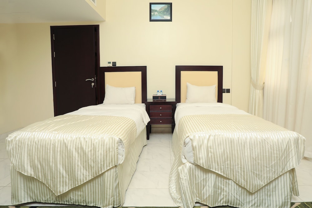 Remas Hotel Suites 15/33