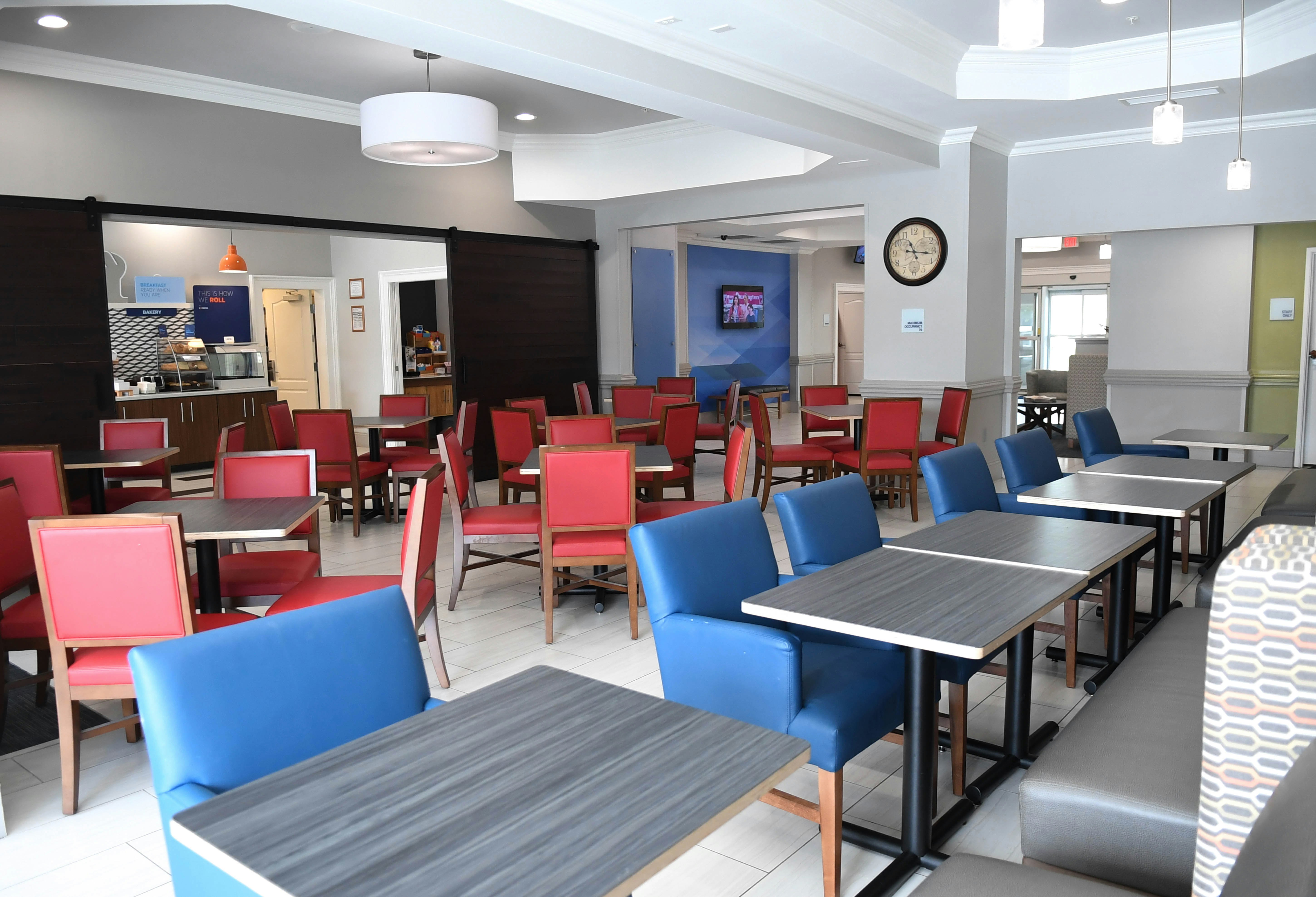 Holiday Inn Express Suites Valdosta West Mall Area Ex Holiday Inn Express Valdosta Southeast Hot 19/21