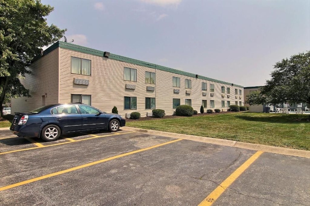 Motel6 Merrillville, IN 36/53