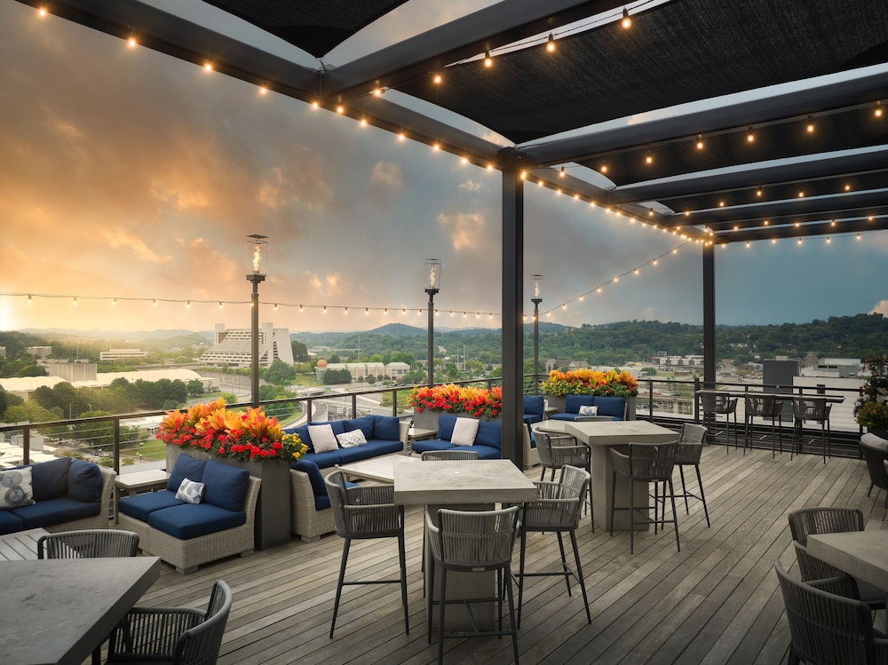 Hyatt Place Knoxville/Downtown 44/72
