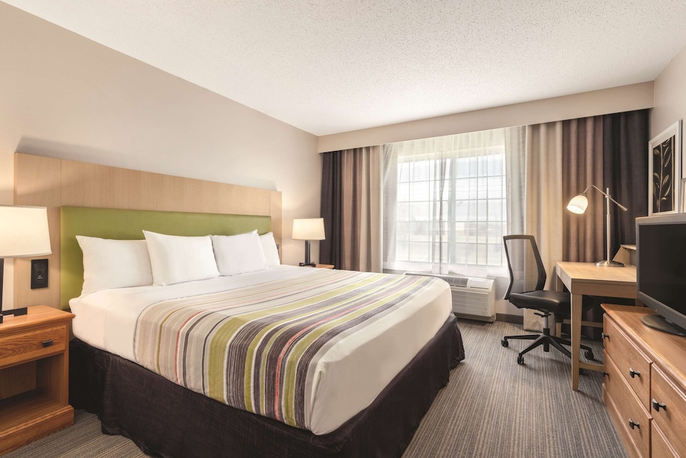Country Inn and Suites by Radisson Big Flats (Elmira) NY 11/38