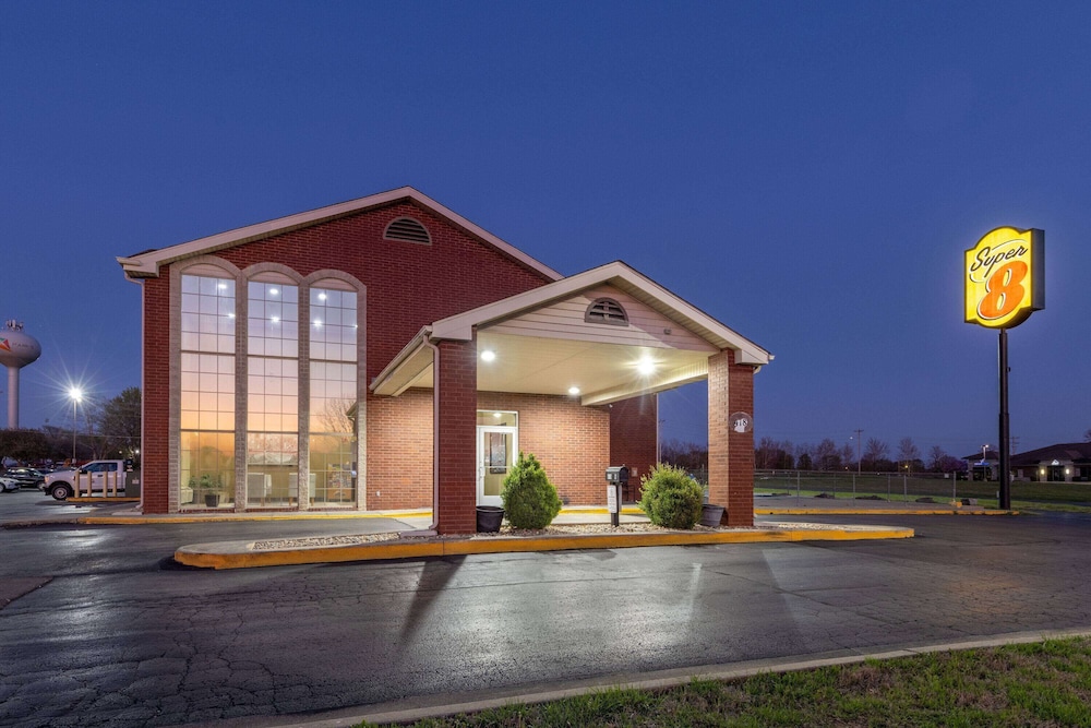 Super 8 by Wyndham Nixa/Springfield Area 4/39