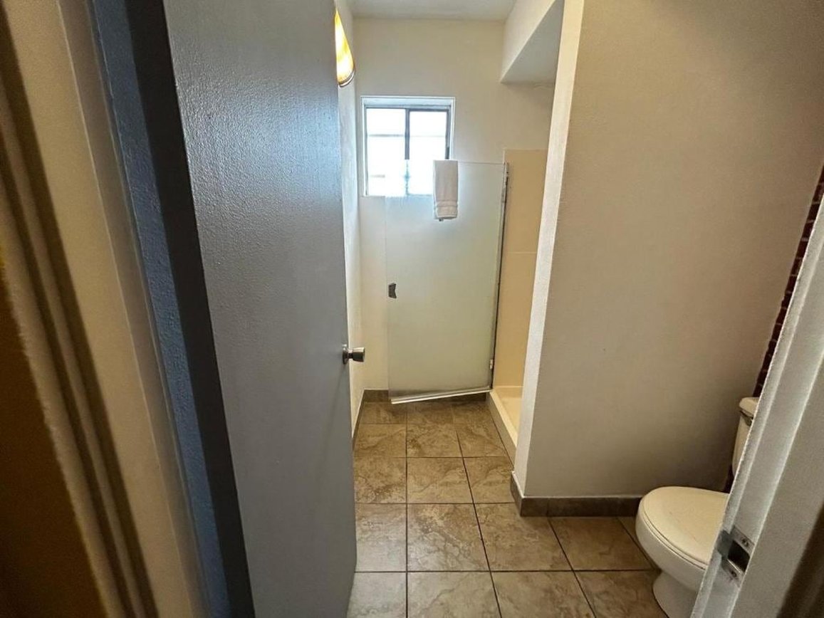 Travelers Inn by OYO Longview Kelso 27/29