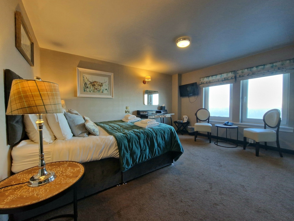 West Highland Hotel 15/71
