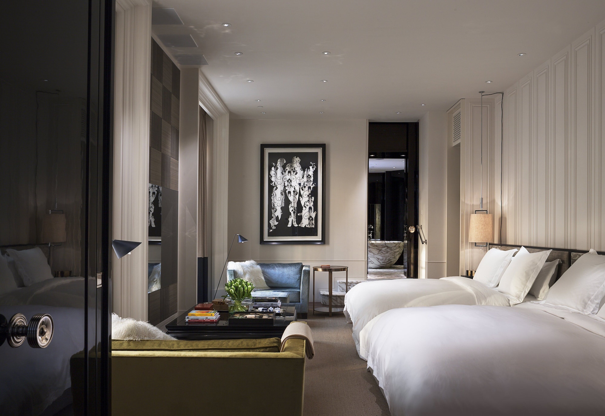 SIGNATURE, MANOR, SUITE