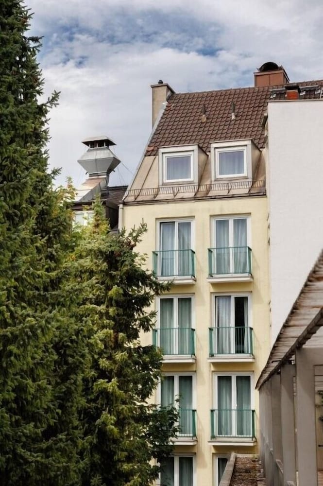 Hotel Nymphenburg City 5/72
