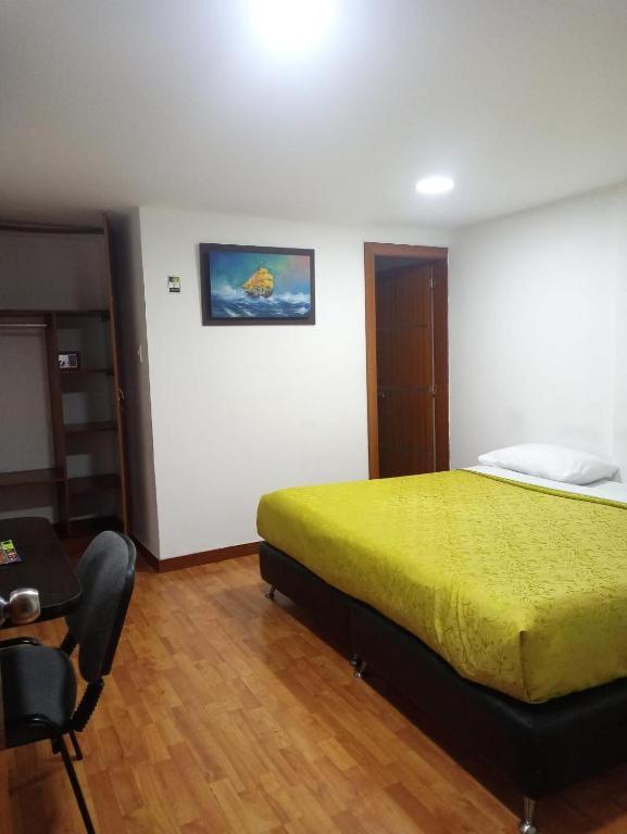 Hotel Embassy On Holidays 2/10