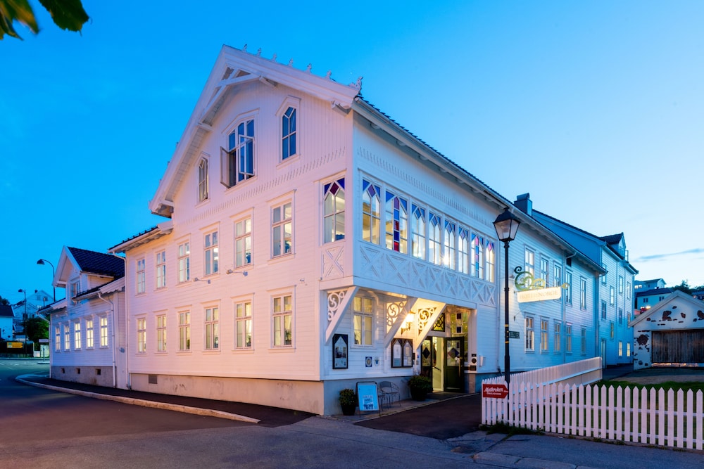 Lillesand Hotel Norge 10/55
