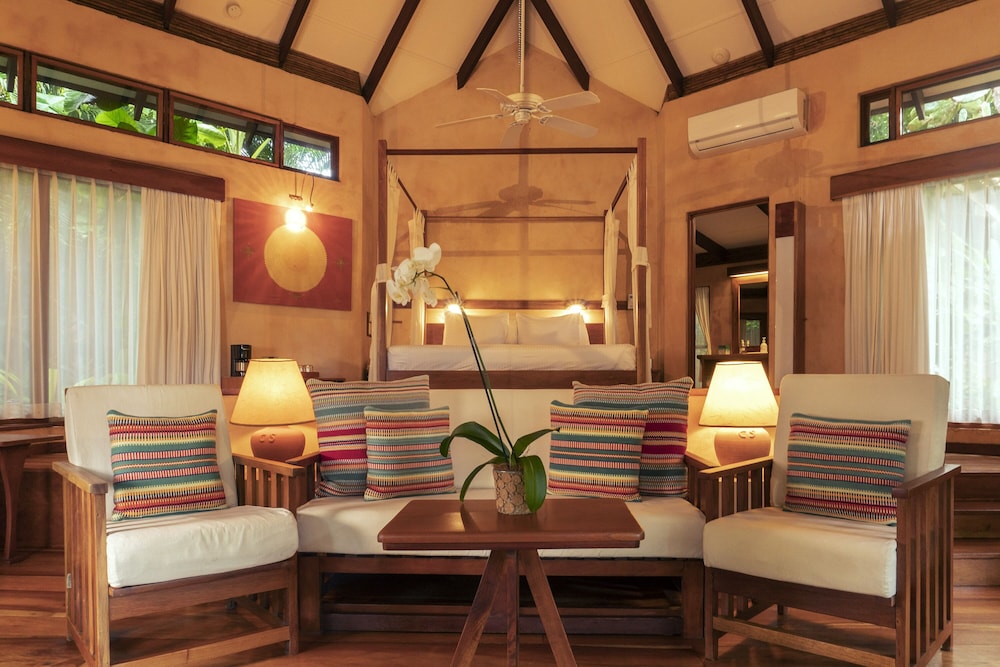 Hotel Capitan Suizo 50/75