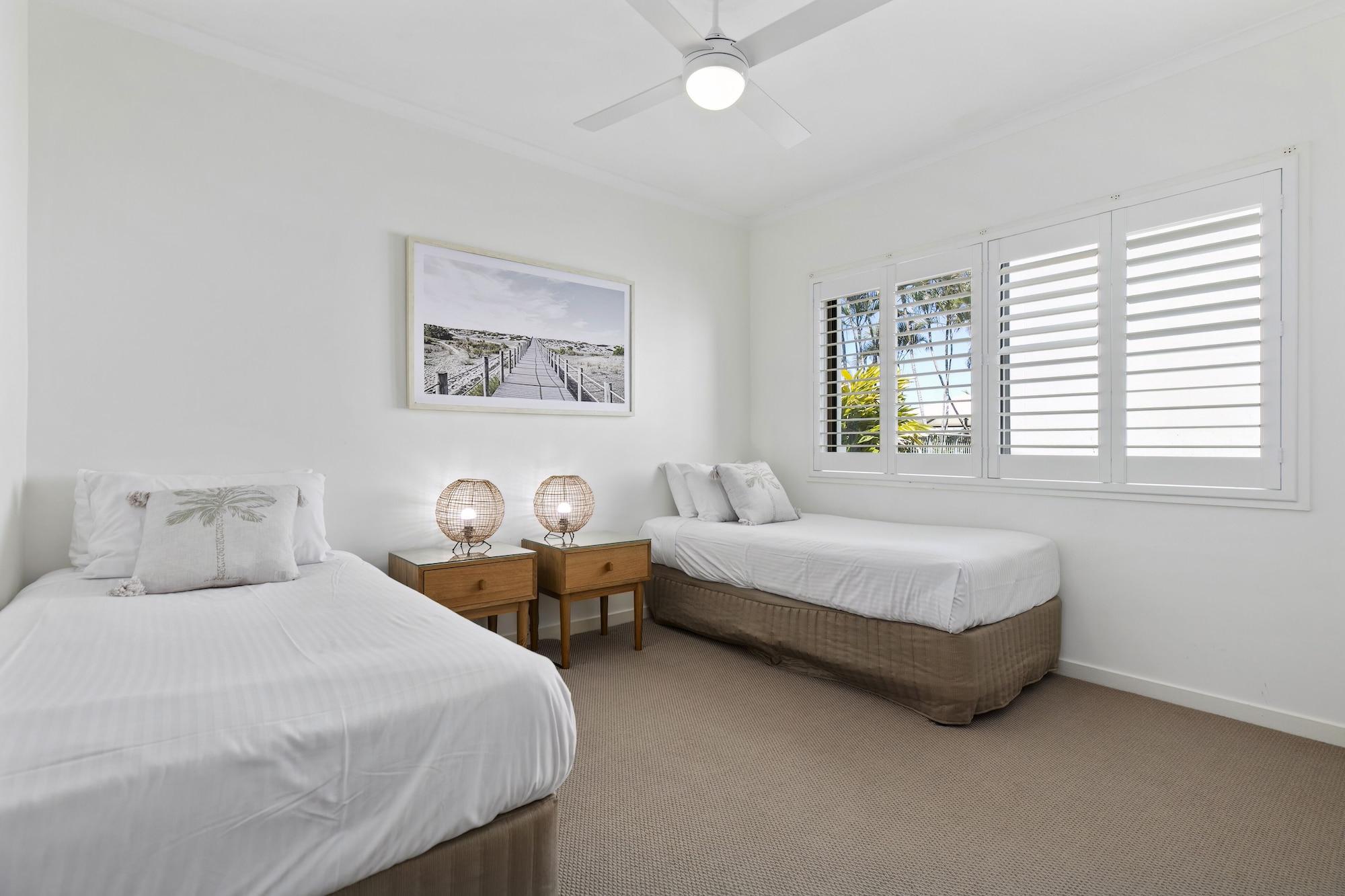 2 Bedrooms, Standard, Beach Front