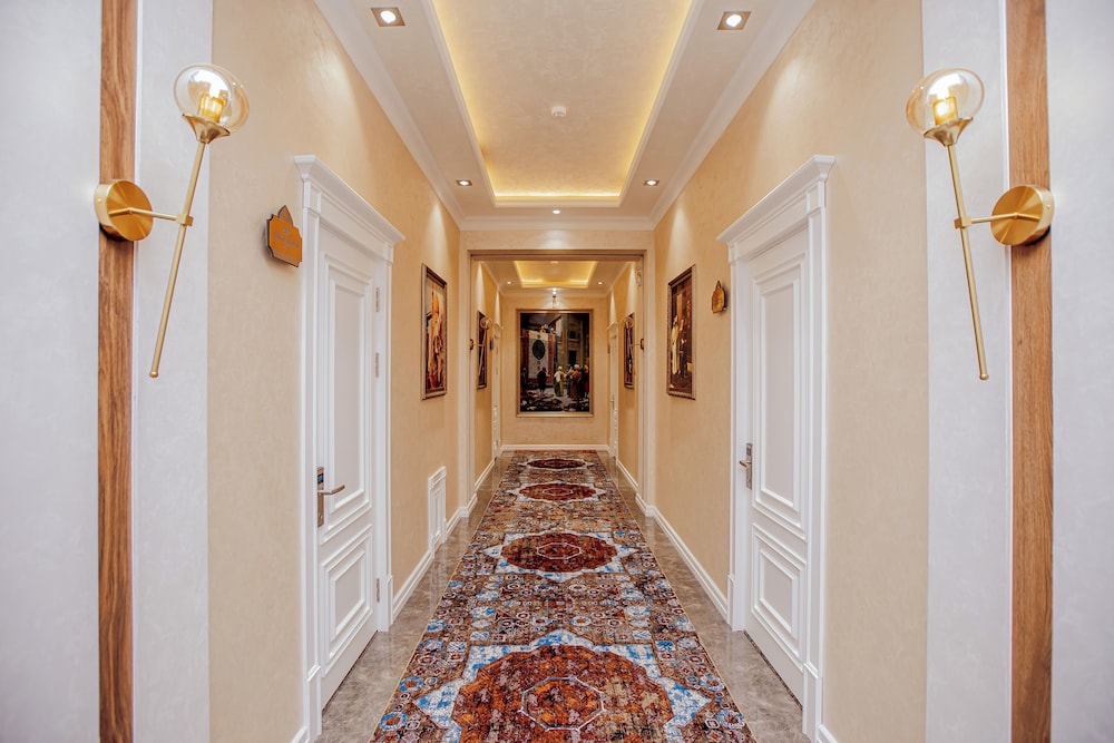 Silk Road Empire Hotel 25/50