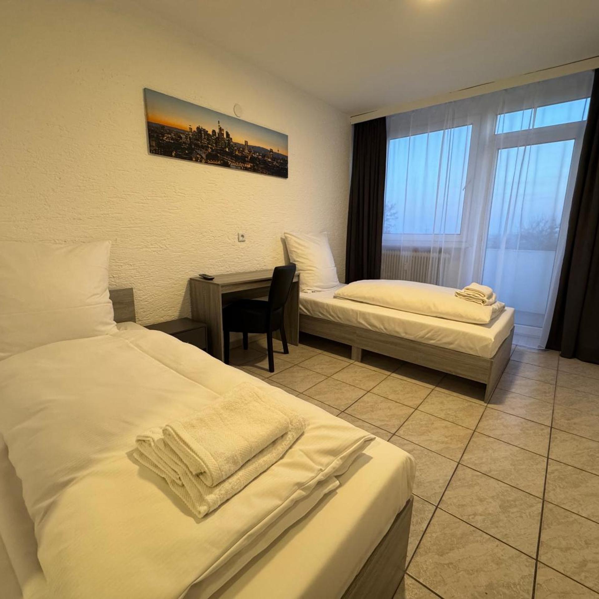 Hotel Main Taunus 6/18