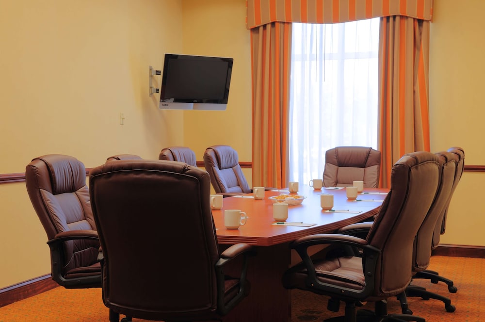Country Inn Suites By Radisson Savannah Airport Ga 27/29