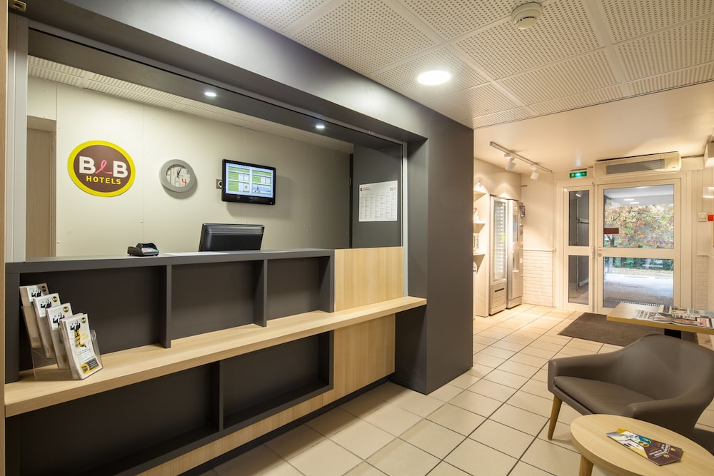 B&B HOTEL Louveciennes 11/56