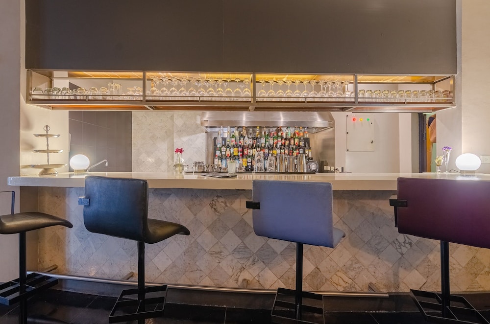 Prodeo Hotel Lounge 56/70