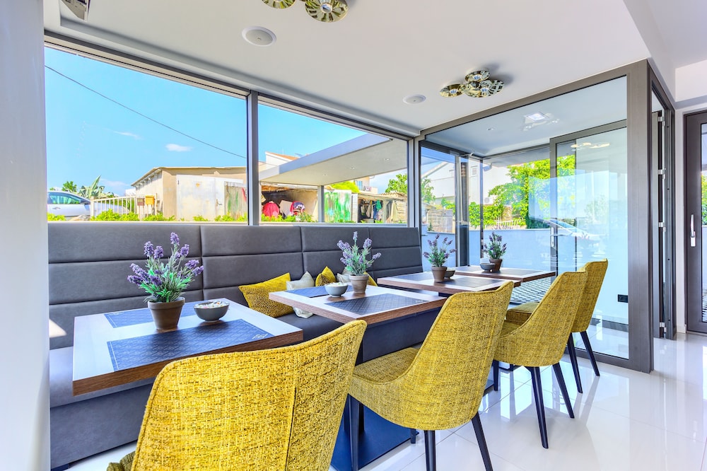 Bel Residence 69/80