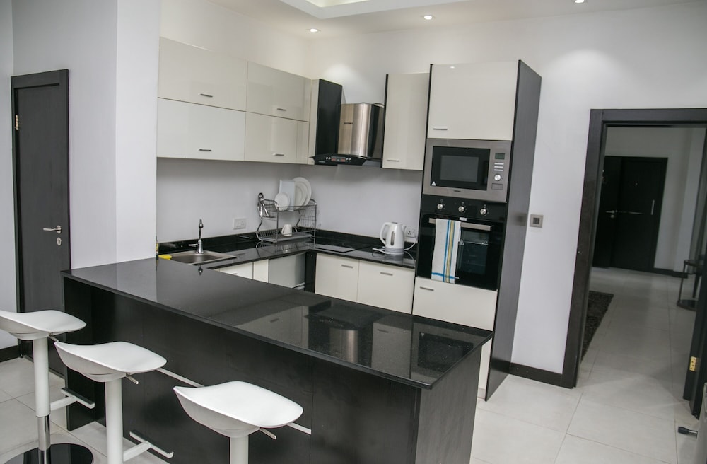 Green Point Hotel 49/50