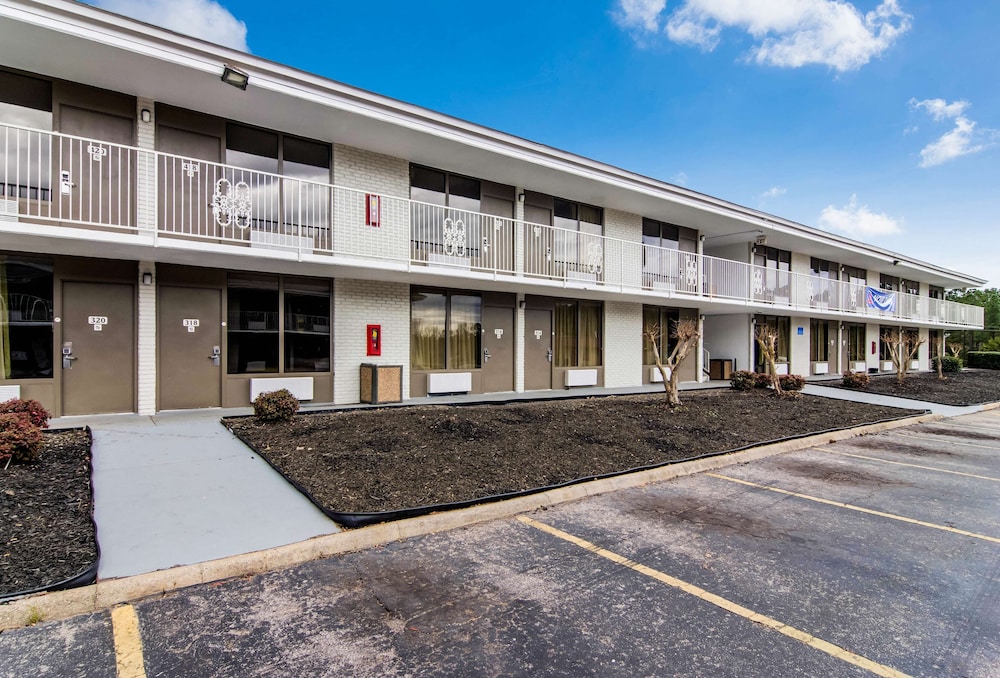 Studio 6 Extended Stay - Lagrange, GA 45/50