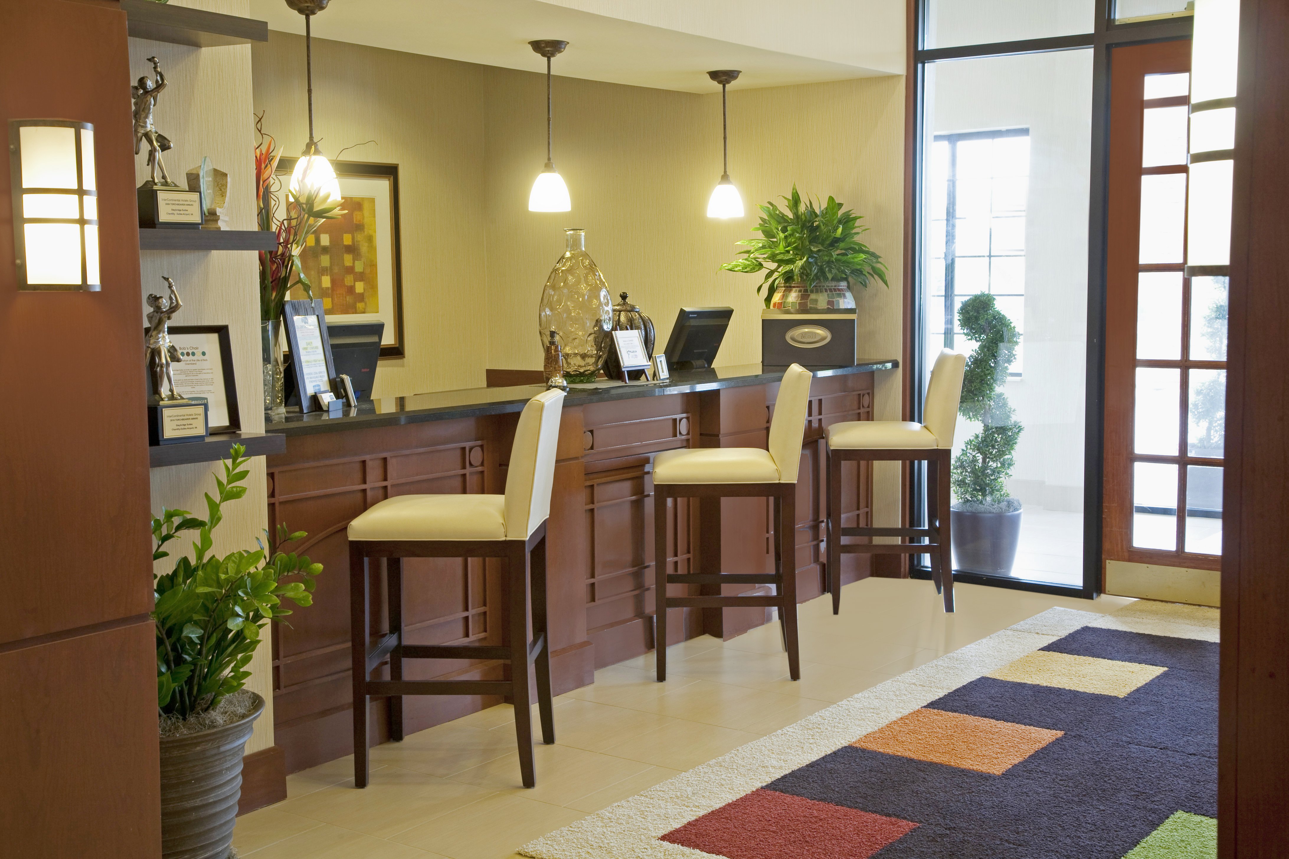 STAYBRIDGE SUITES CHANTILLY - DULLES AIRPORT 50/73