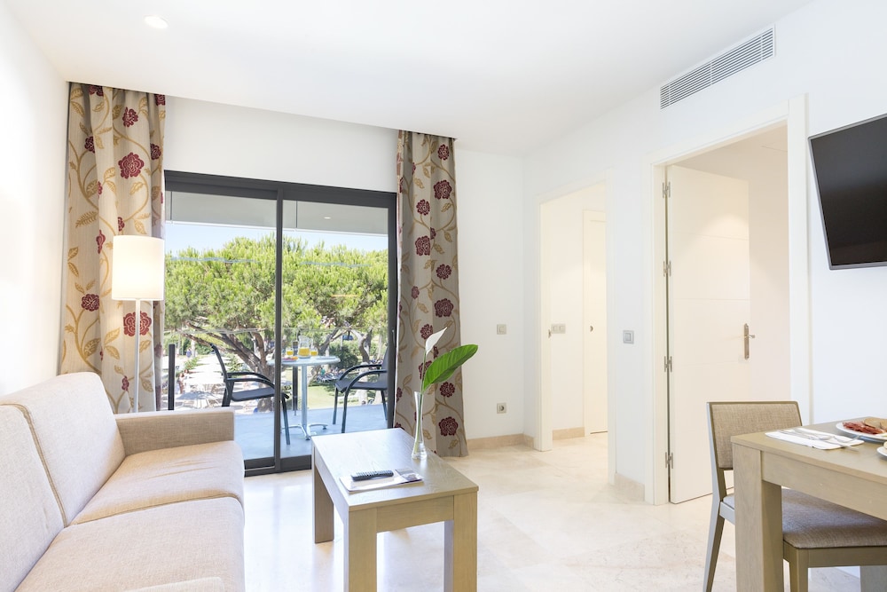 HIPOTELS BARROSA GARDEN 17/66