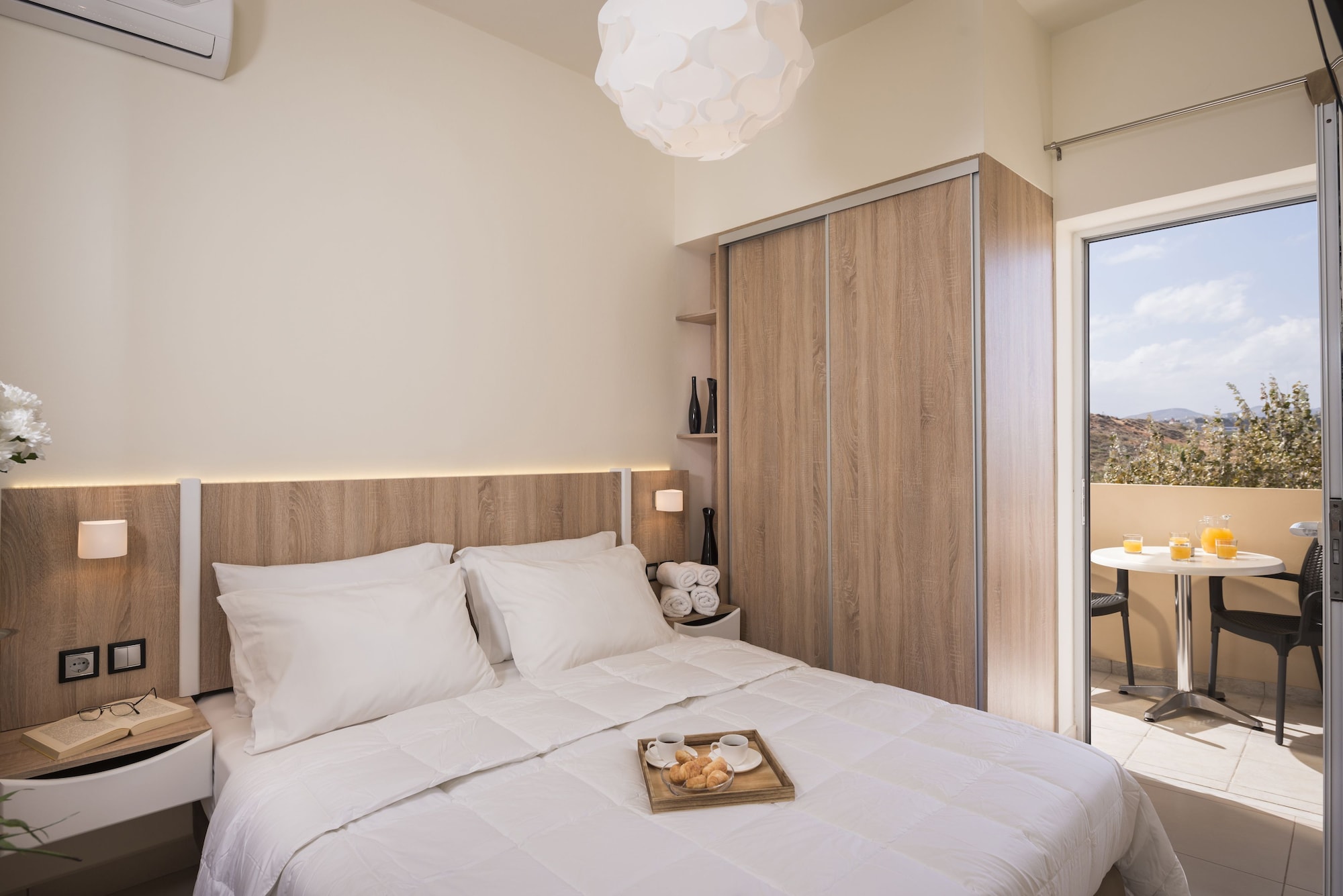 1 BEDROOM, BASIC, APARTMENT, PARTIAL OCEAN VIEW