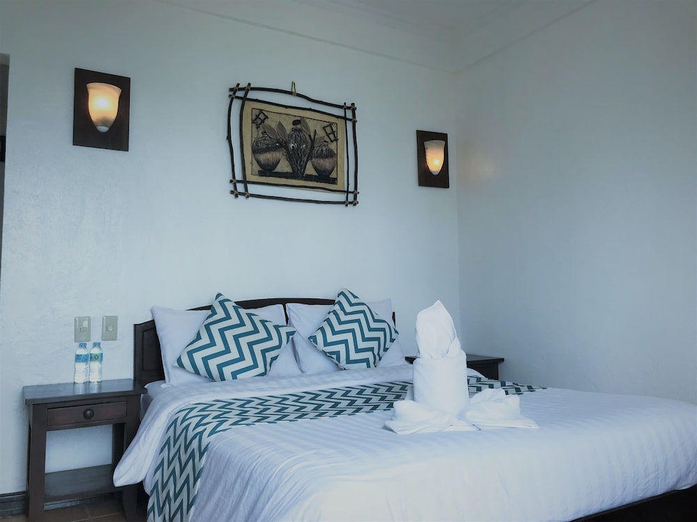 Grand Blue Beach Hotel 20/77