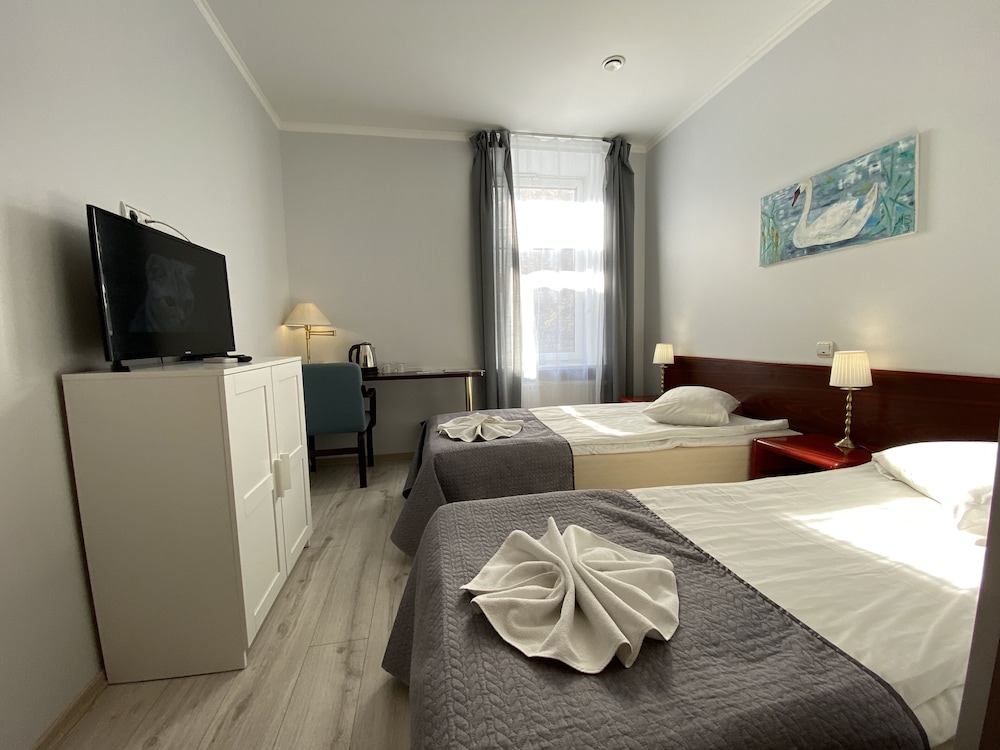 A1 Hotel 24/51