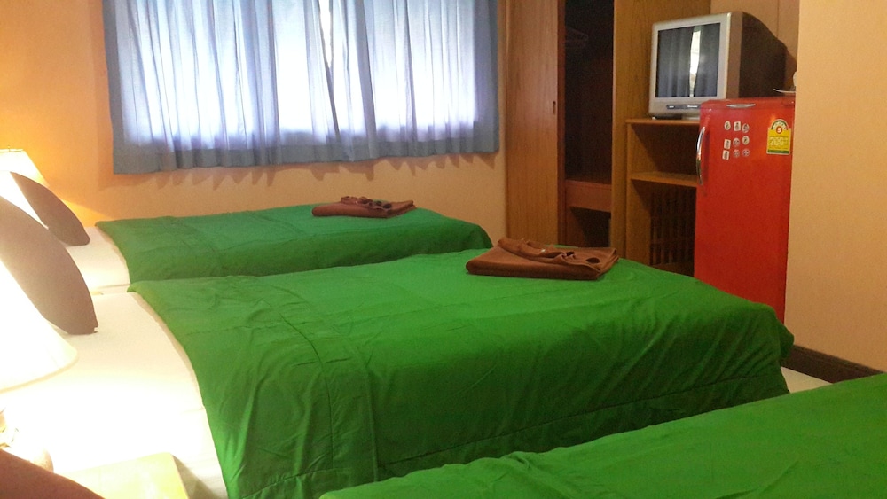 Silla Patong Hostel 15/36