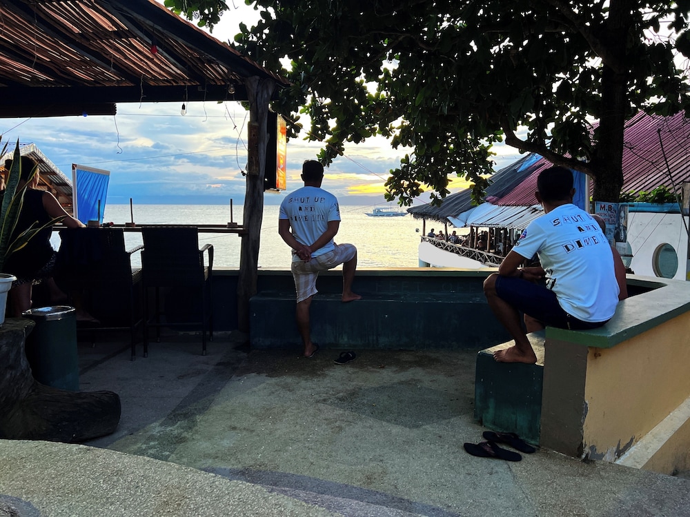 Neptune Diving Resort Moalboal 18/50