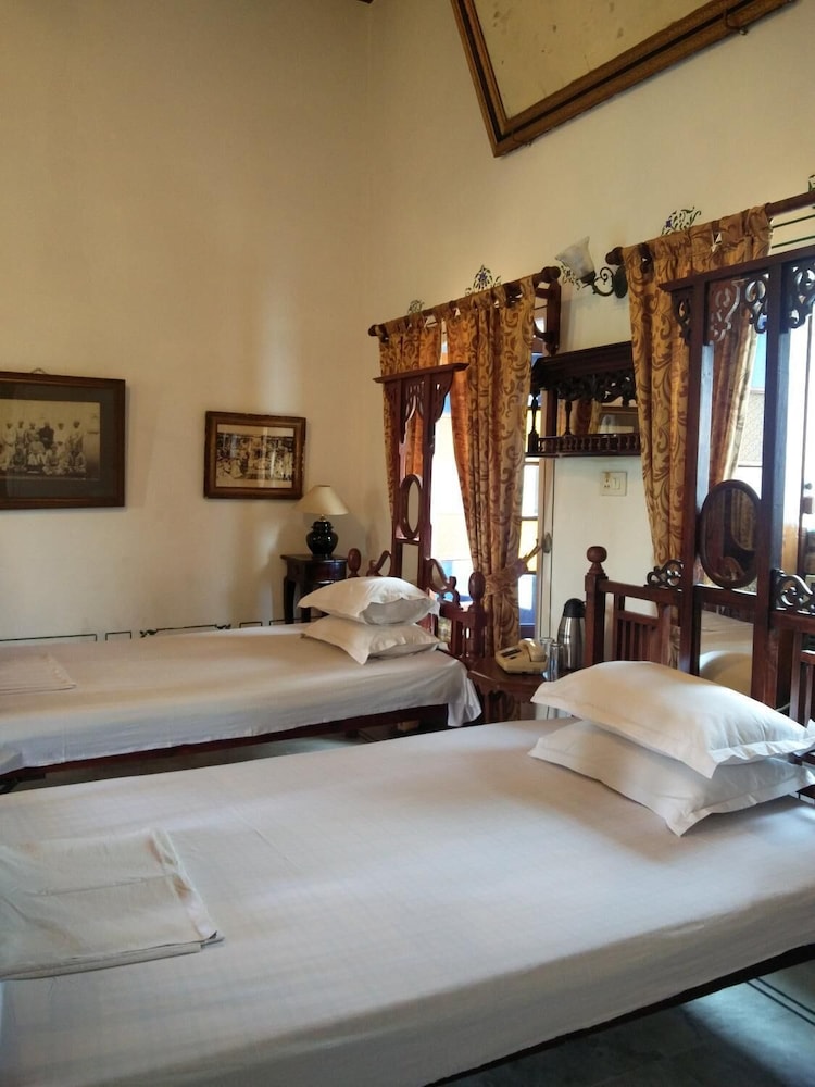 HOTEL RANGNIWAS PALACE 11/52