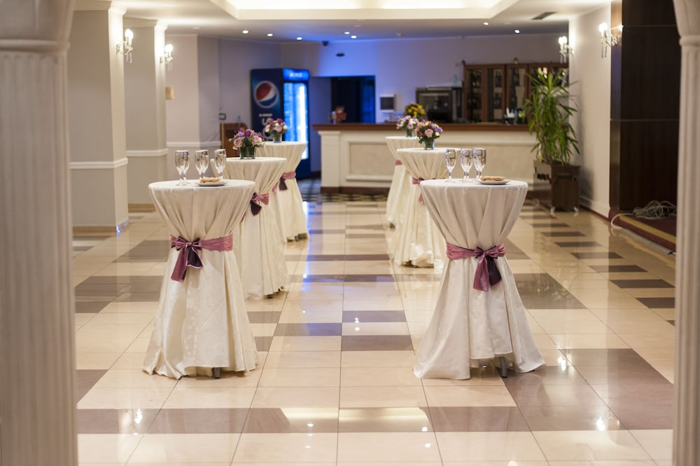 New Montana Hotel 34/50