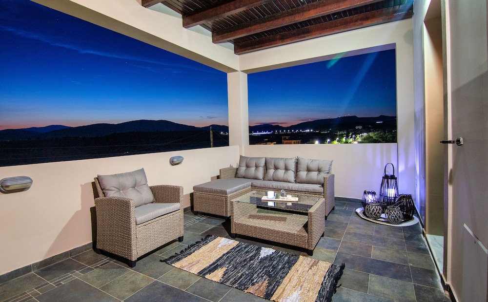 Haraki Villas 21/36
