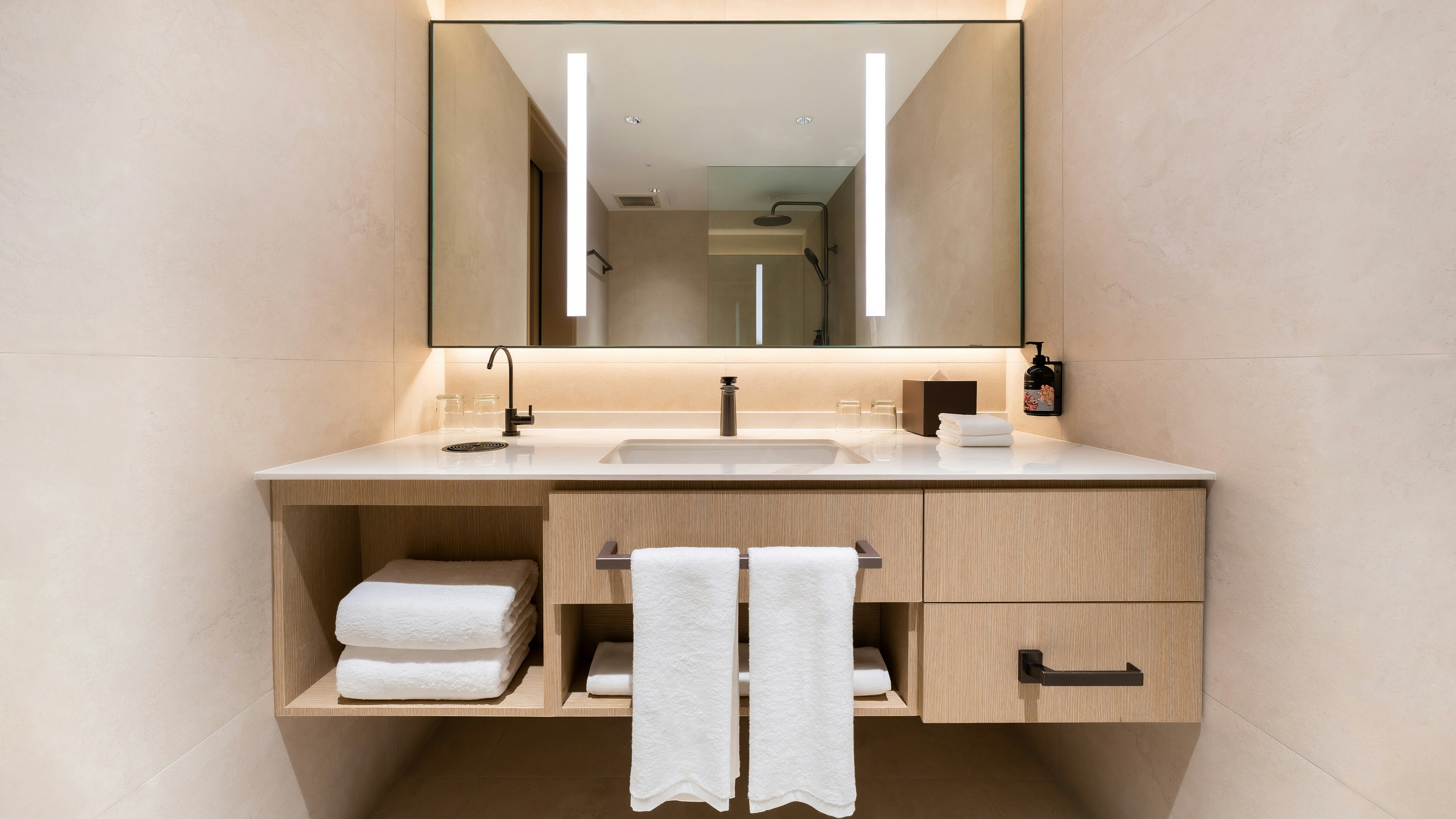 M Hotel Singapore City Centre 85/85