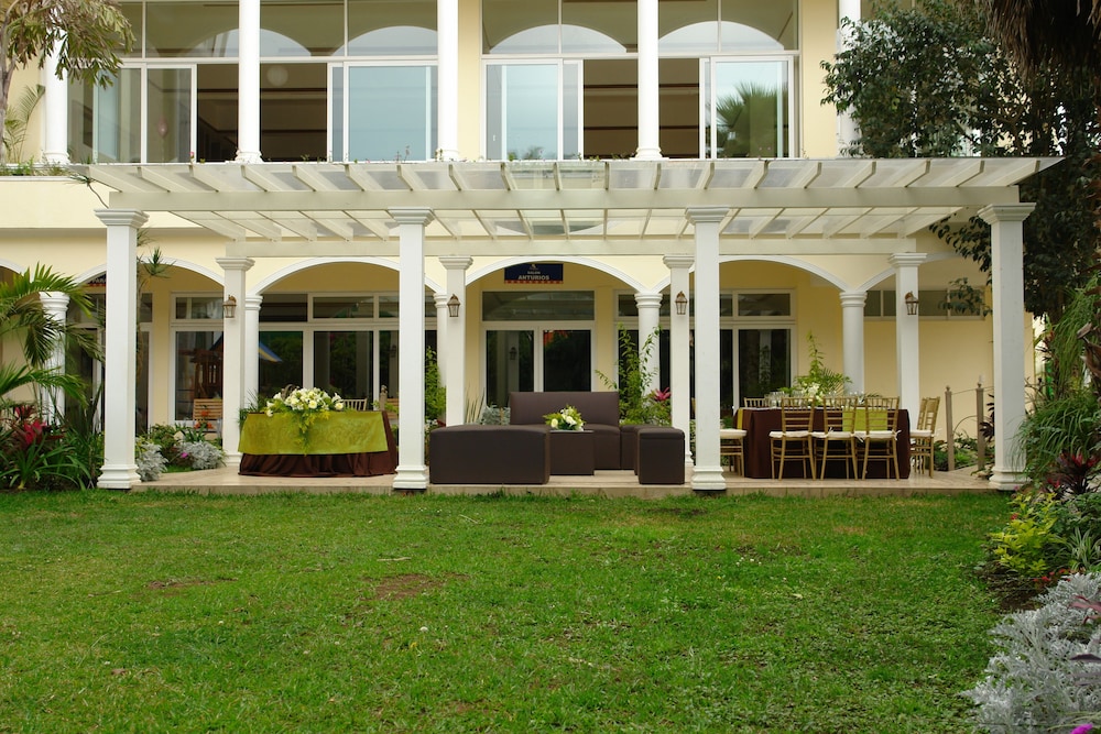 Villa Las Margaritas Sucursal Caxa Hotel 61/68