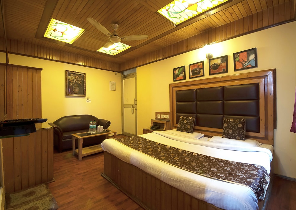 LALS HAVELI 30/47